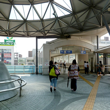 兵庫県尼崎市JR尼崎駅