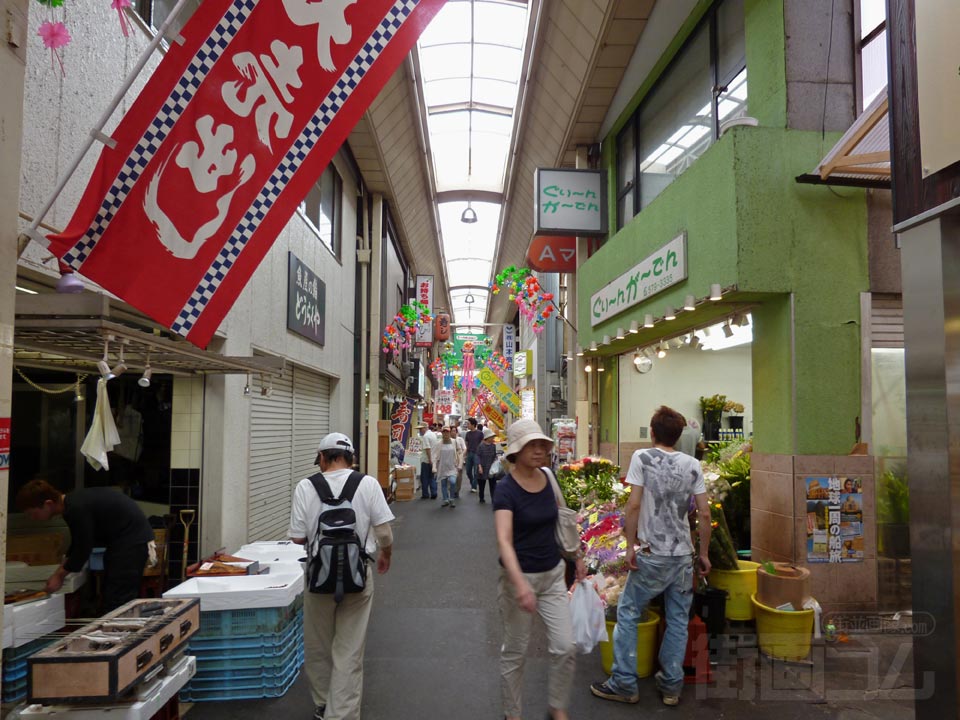神戸新鮮市場・東山商店街