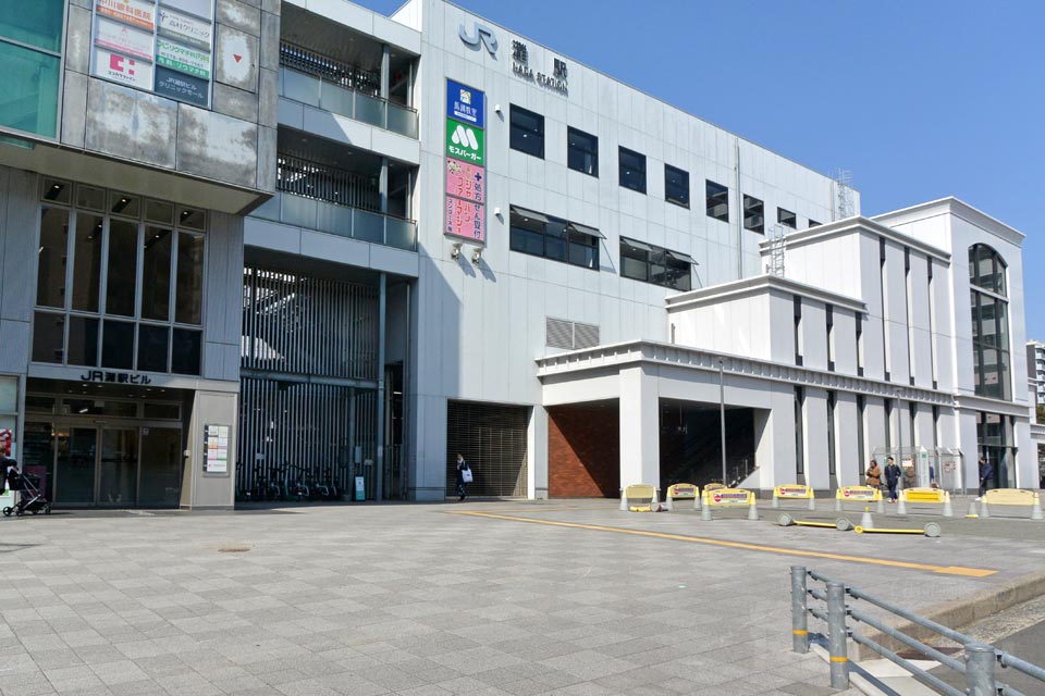 JR灘駅南口