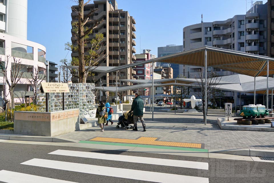 JR灘駅南口