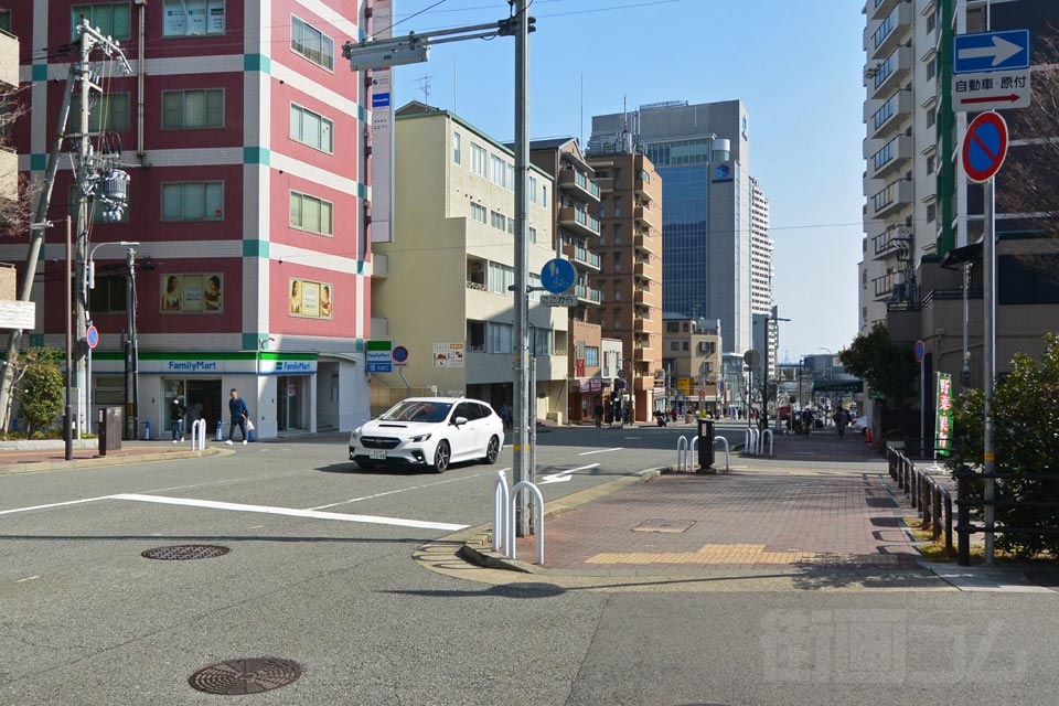 灘駅前線