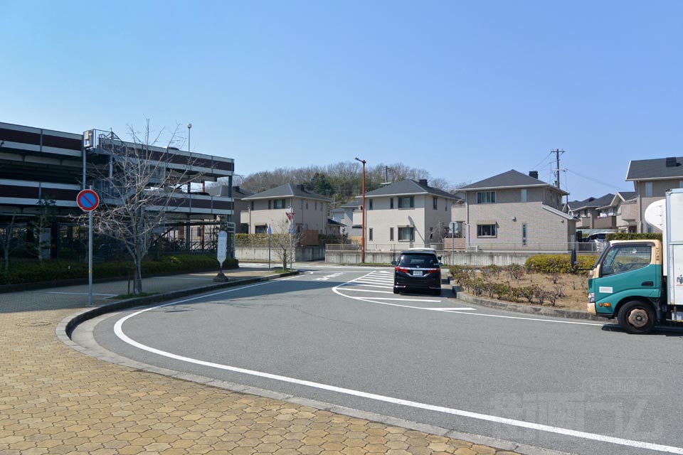神戸電鉄神鉄道場駅前