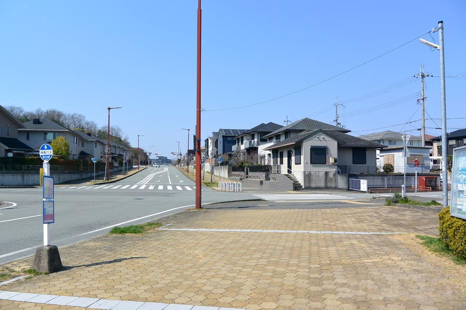 神戸電鉄神鉄道場駅前