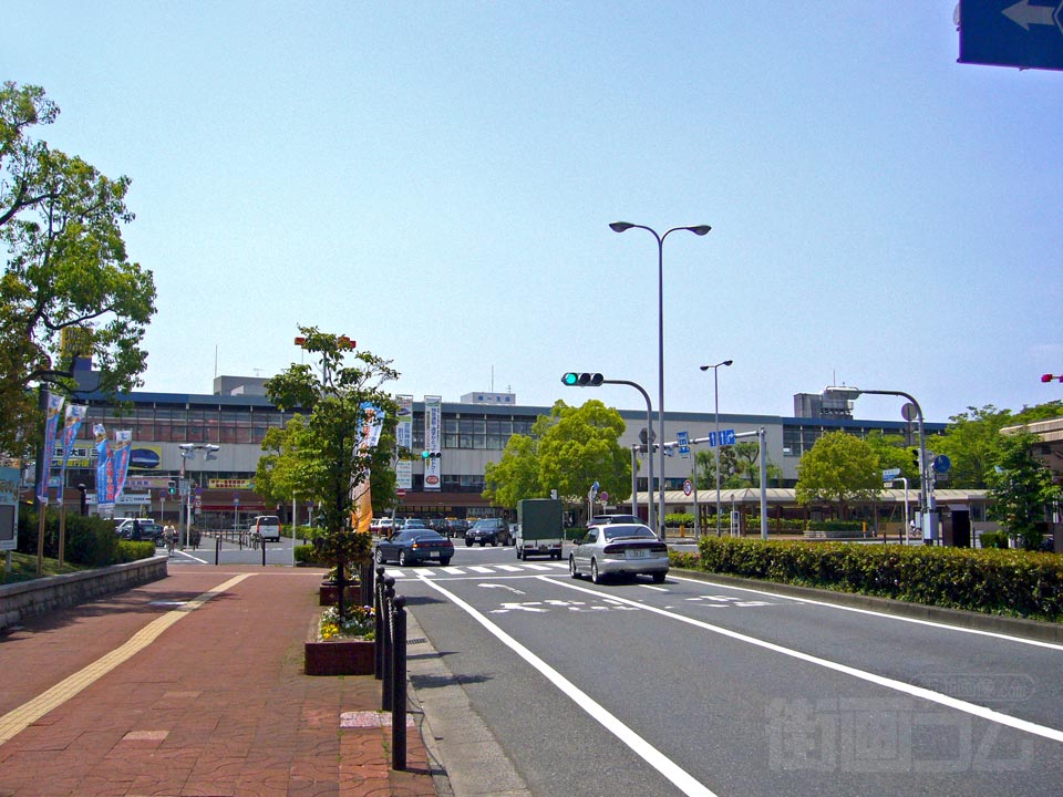 駅前通り(県道２５号線)