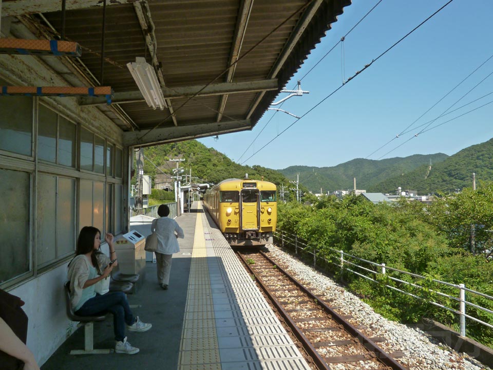 JR西片上駅ホーム(赤穂線)