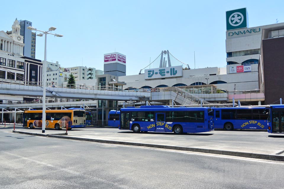 下関駅前バスターミナル