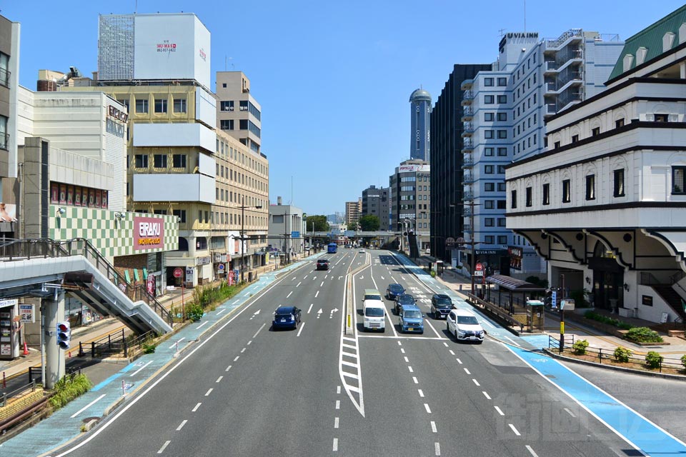 下関駅東口ペデストリアンデッキから東方面