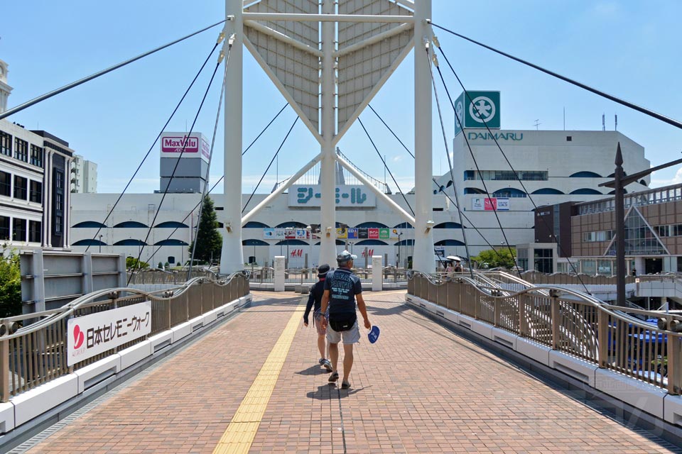 下関駅東口ペデストリアンデッキ