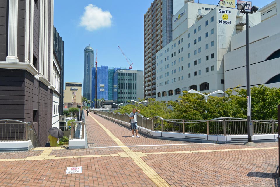 下関駅東口ペデストリアンデッキ