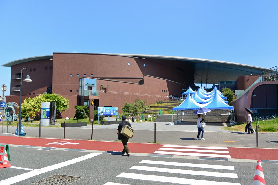 海響館（市立しものせき水族館）