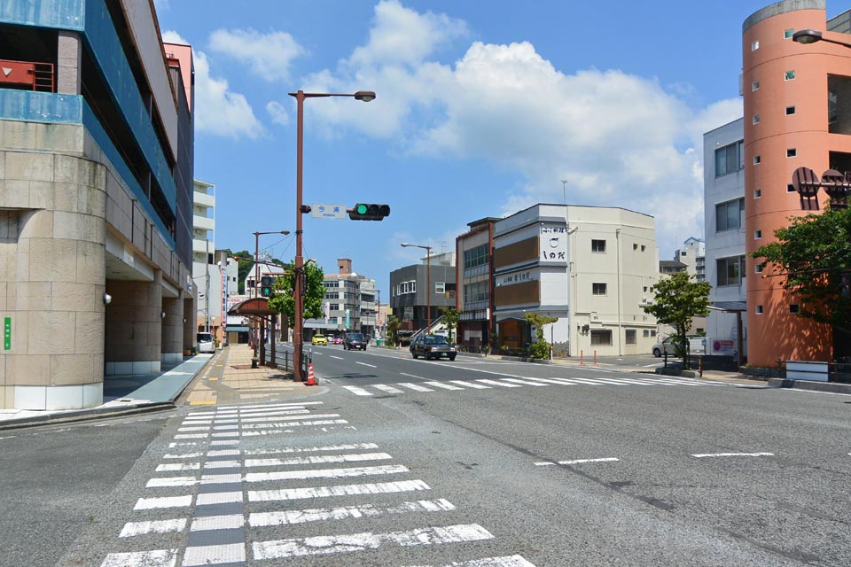 今浦交差点