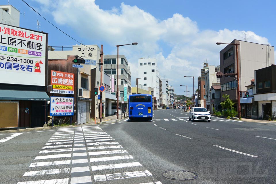 伊崎町１丁目交差点