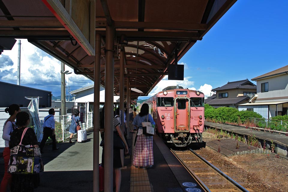 JR湯田温泉駅ホーム(JR山口線)写真画像