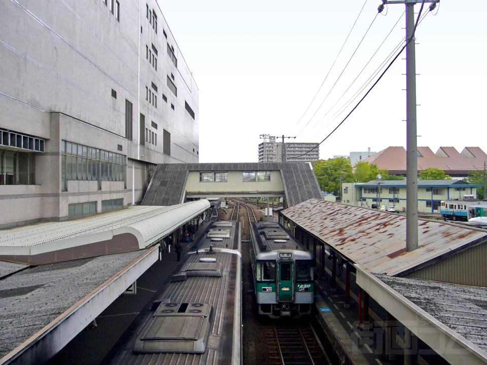 JR徳島駅