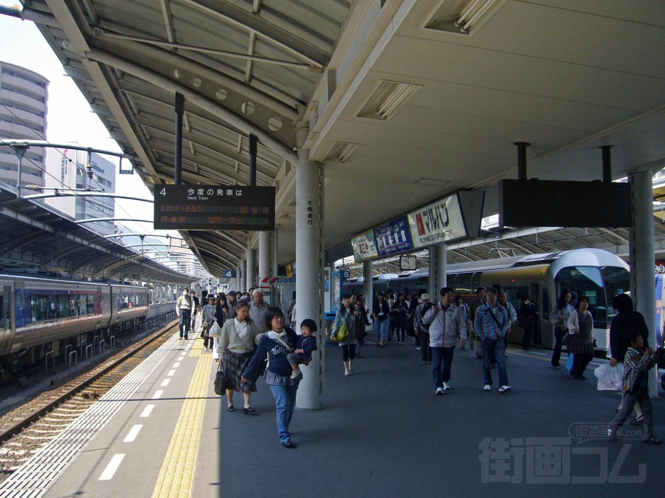 JR高松駅ホーム