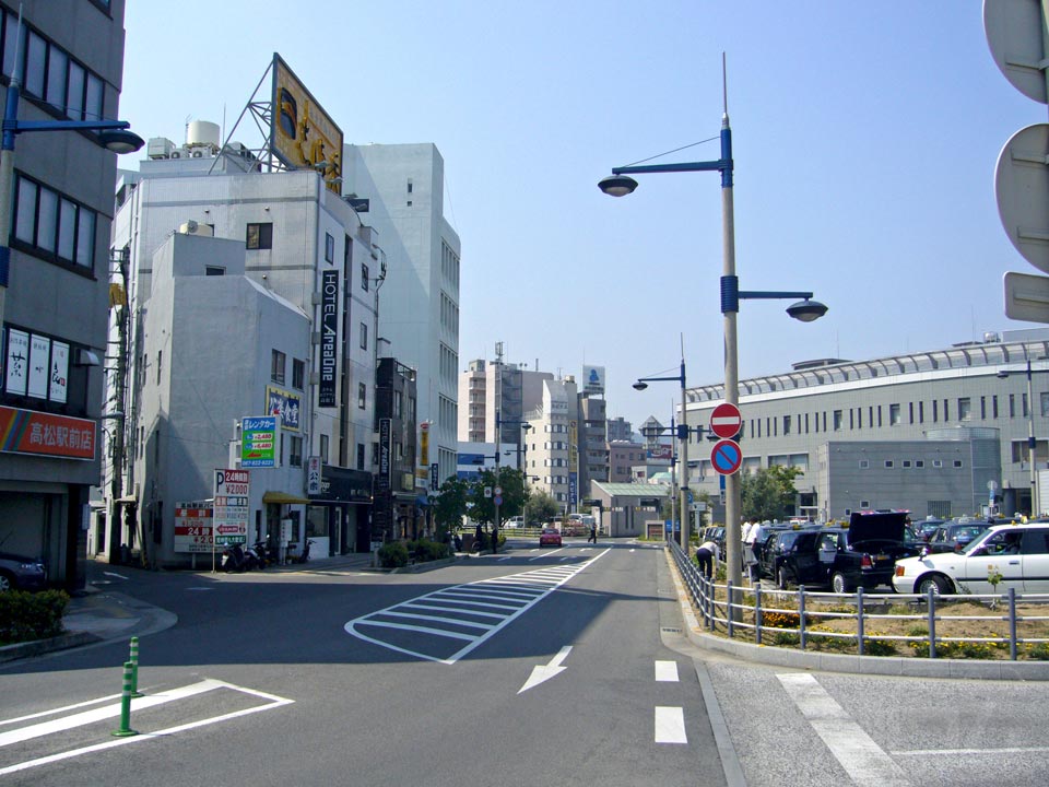 JR高松駅正面口前
