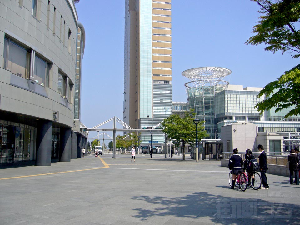 JR高松駅南口前