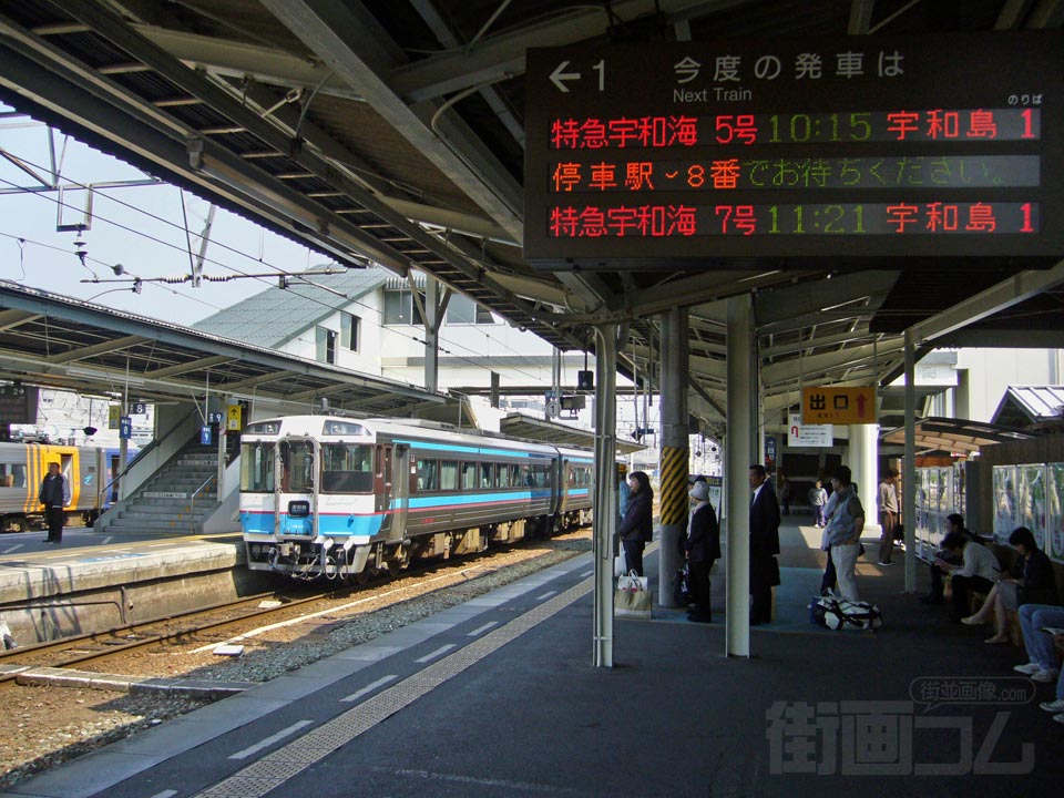 JR松山駅ホーム