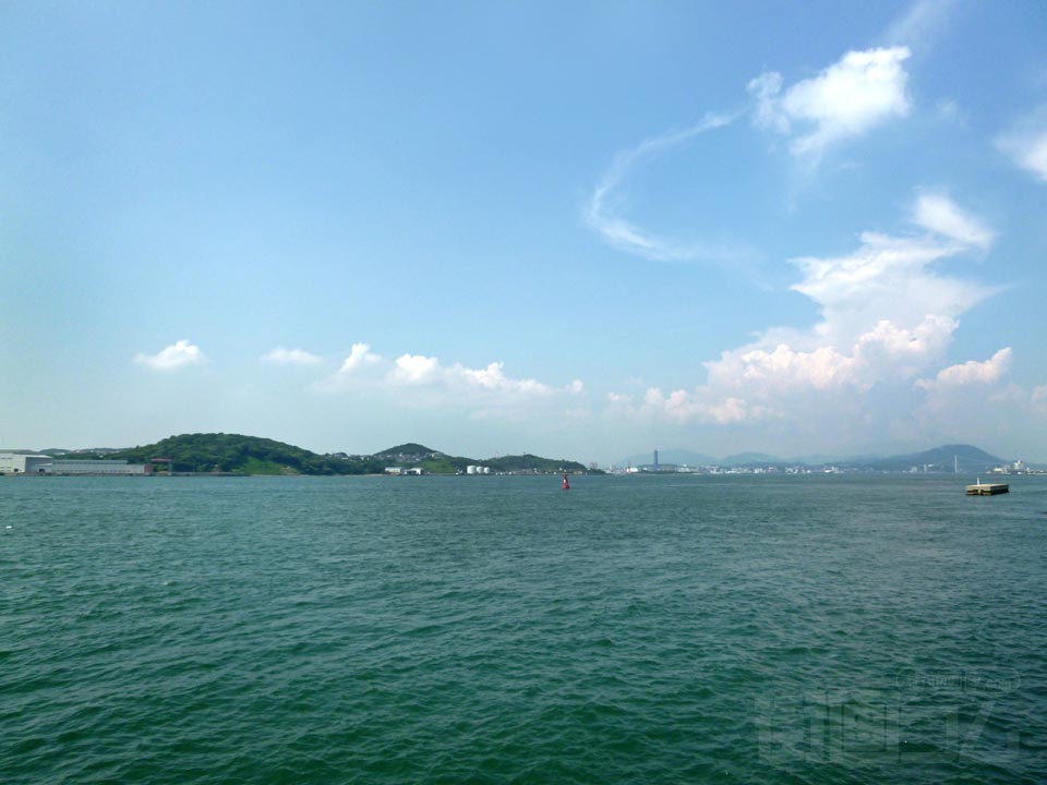 関門海峡(下関方面)