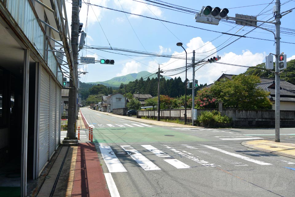 阿蘇町坊中交差点