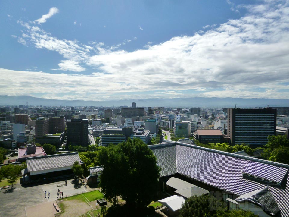 熊本城天守閣から通町筋方面写真画像