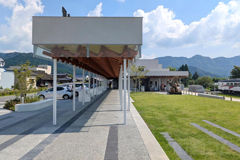 南阿蘇鉄道高森駅前