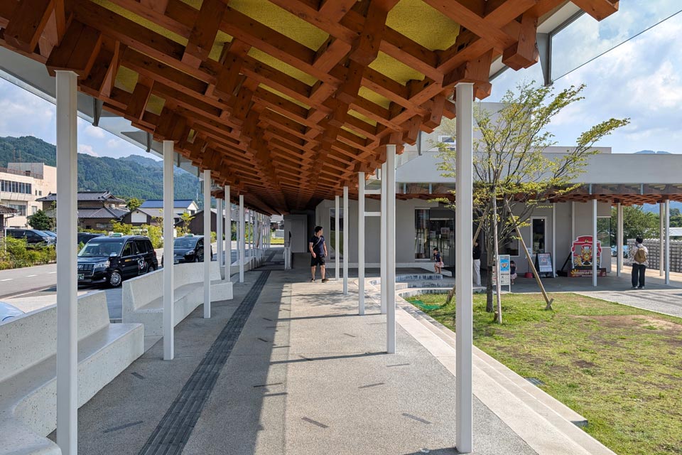 南阿蘇鉄道高森駅前