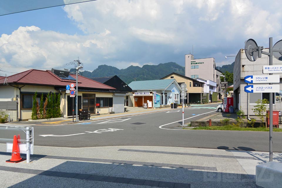 南阿蘇鉄道高森駅前
