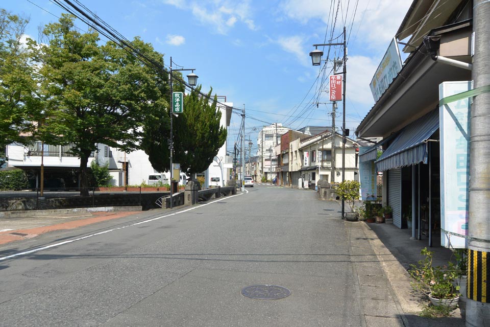 日田市亀山町