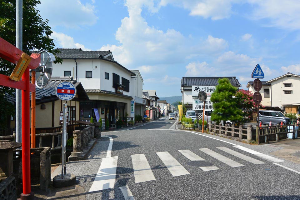 中篠バス停・中城橋