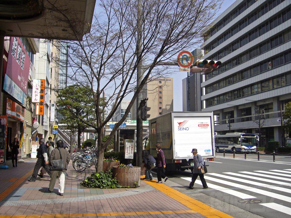 竹町(赤レンガ通り)バス停