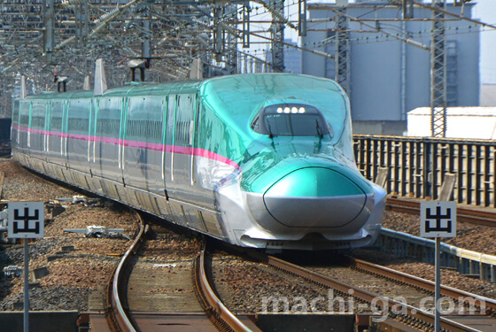 東北新幹線連結「はやぶさ」