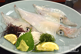呼子で透明なイカを食う！一番人気店は海中レストラン「萬坊」