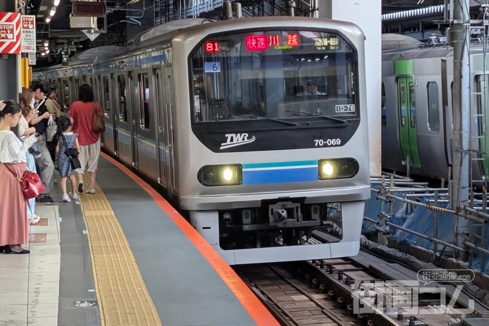 埼京線内でりんかい線車両