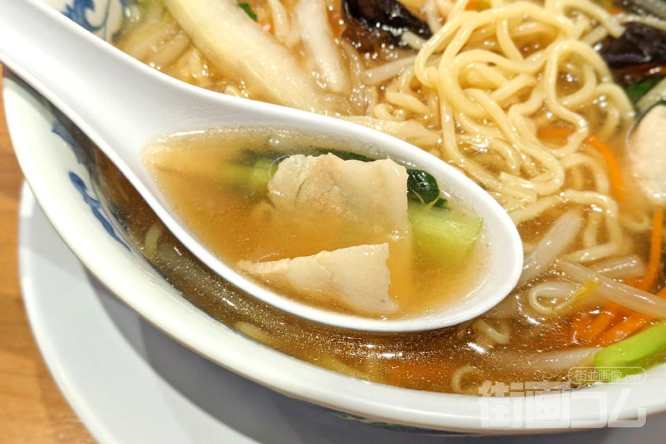 崎陽軒中華食堂「サンマーメン」のスープ