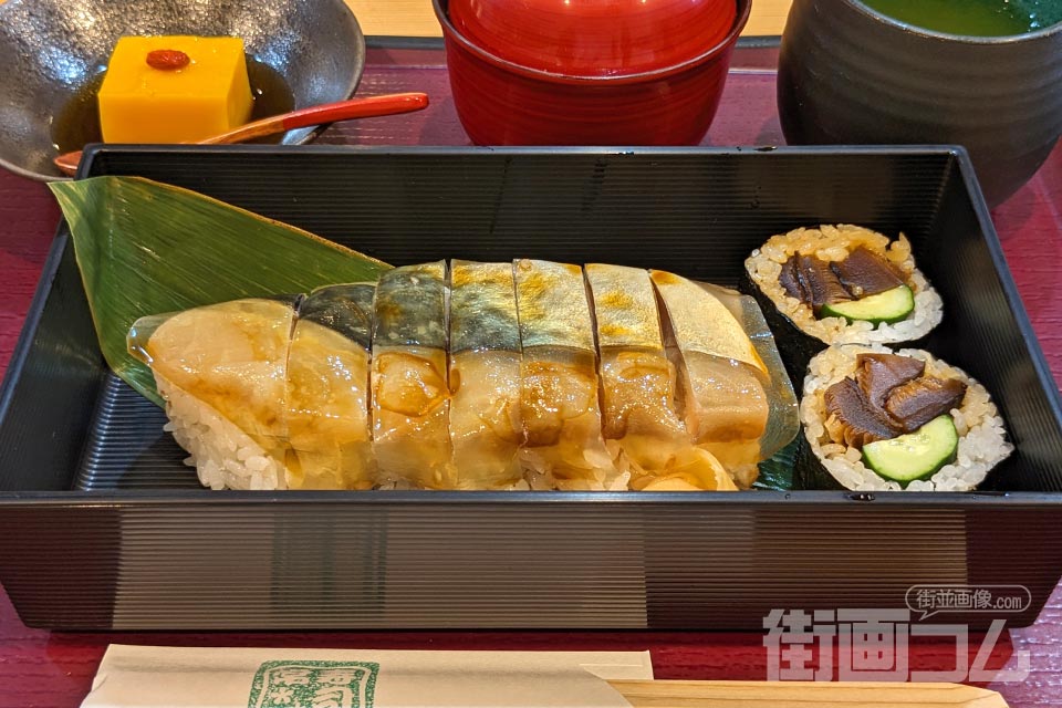 大阪名物バッテラ発祥の「寿司常」！超老舗店で伝統の舟形バッテーラ