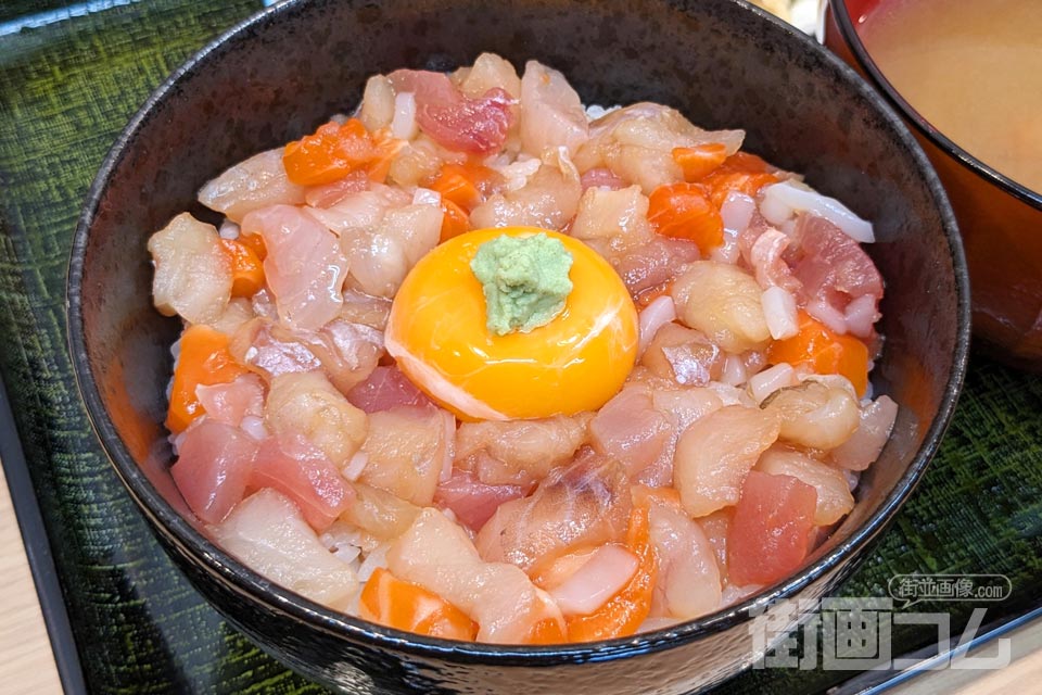 魚まる食堂「まかない丼」