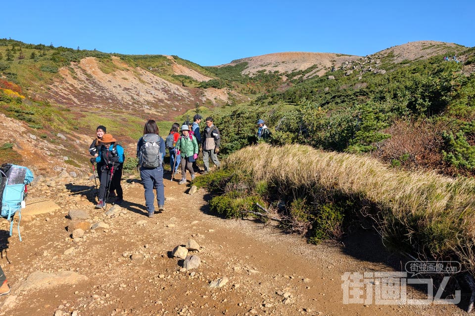 一切経山登山道