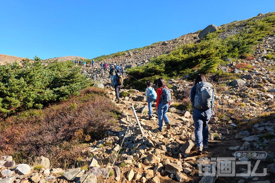 一切経山登山道