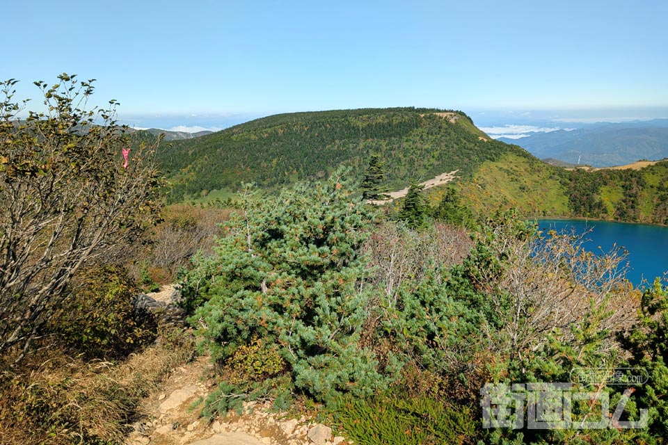 家形山登山道