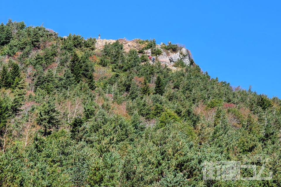 家形山登山道