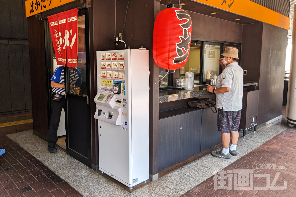 「まるうまラーメンぷらっと博多No.1」外観