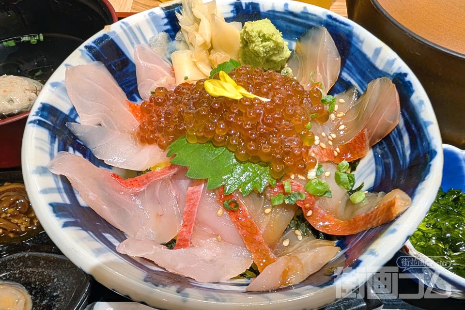 熱海で金目鯛ランチ！とくぞう熱海本店で有名店の金目鯛海鮮丼を紹介