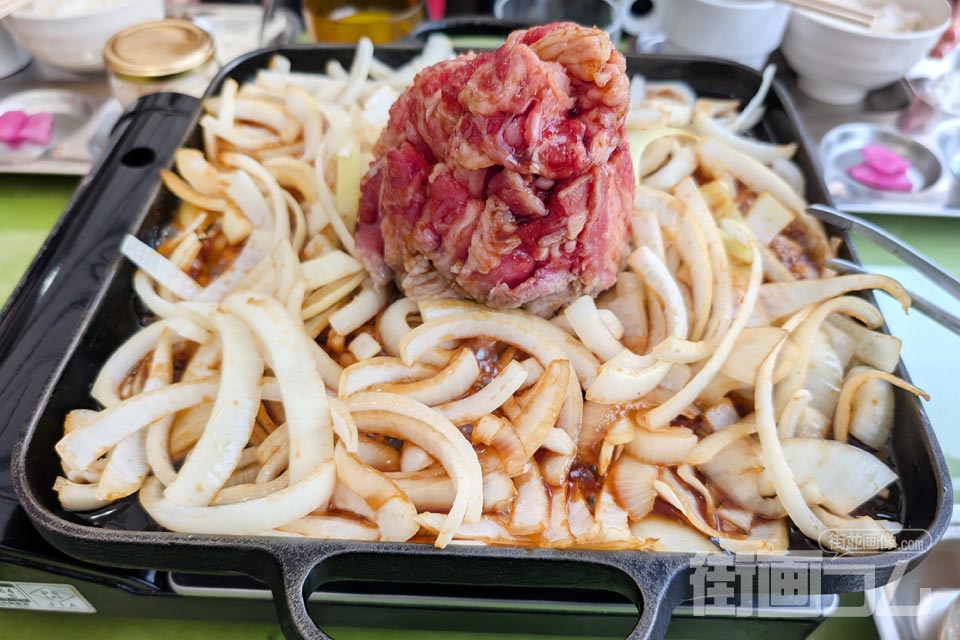 司「十和田バラ焼きランチ(牛)」