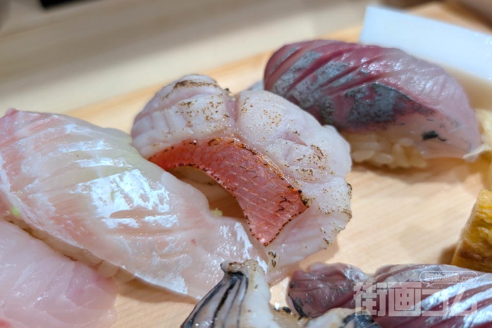 地魚にぎり八貫「炙り地金目鯛」
