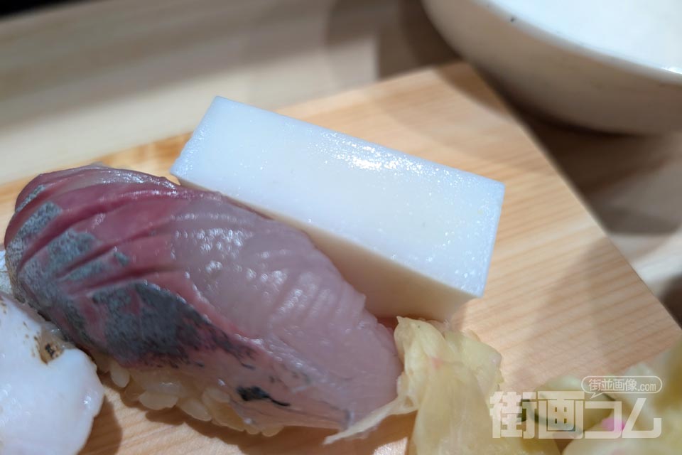 地魚にぎり八貫「かまぼこ」
