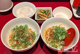 広島駅で汁なし担々麺！「くにまつ＋武蔵坊」で名店の味を食べ比べ