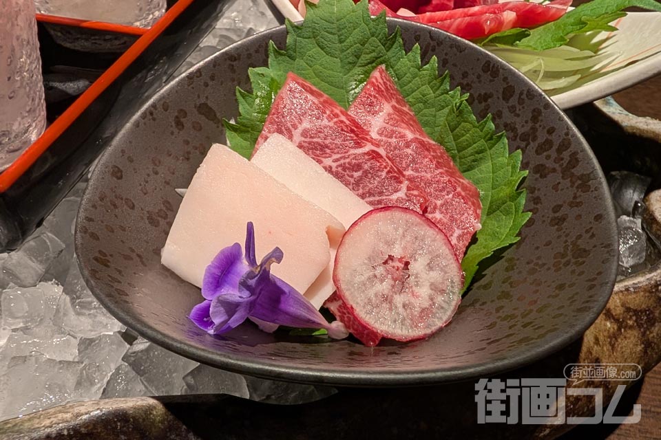 馬桜「特選馬刺し盛り（2人前）」