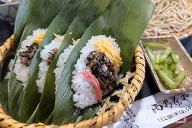 飯山「西乃茶や」で味わう信州そばと笹寿司！郷土の味が楽しめる人気店