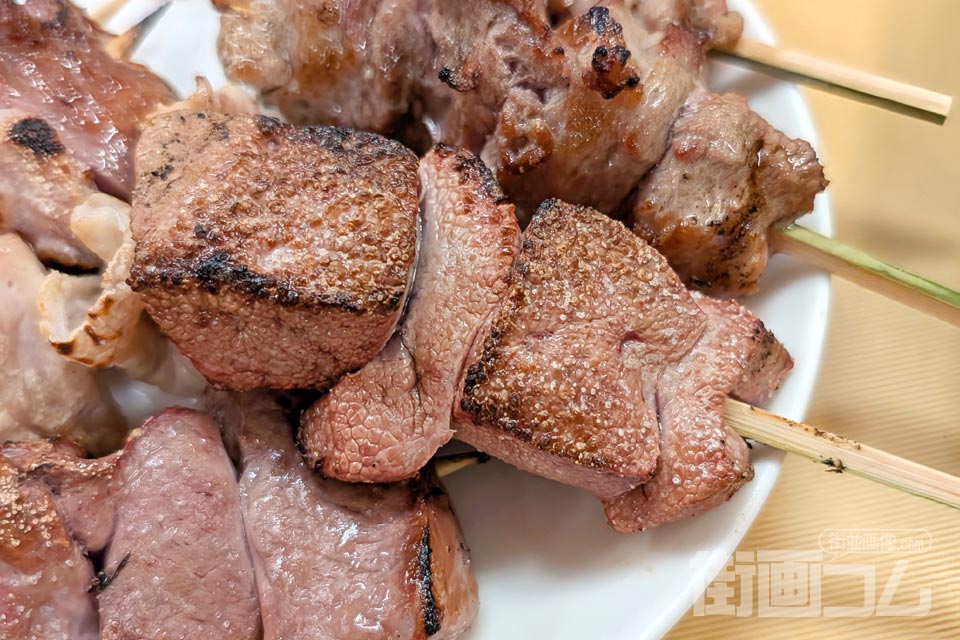 まこちゃん本店「やきとん：レバ（肝）」